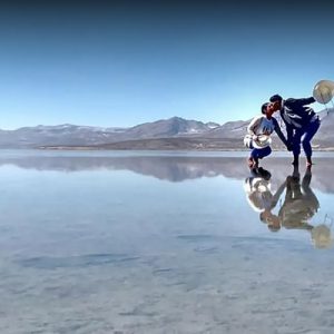 Laguna y Salar de Salinas con vista panorámica al Volcán Misti y Chachani